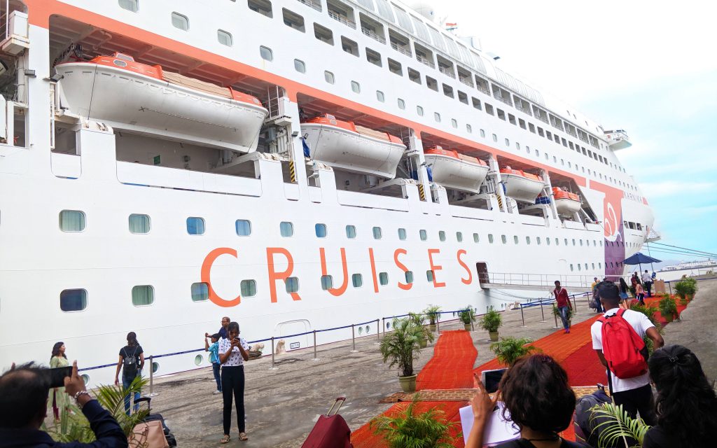 Embarkation and Disembarkation - The Busiest Days On Cruise Ships